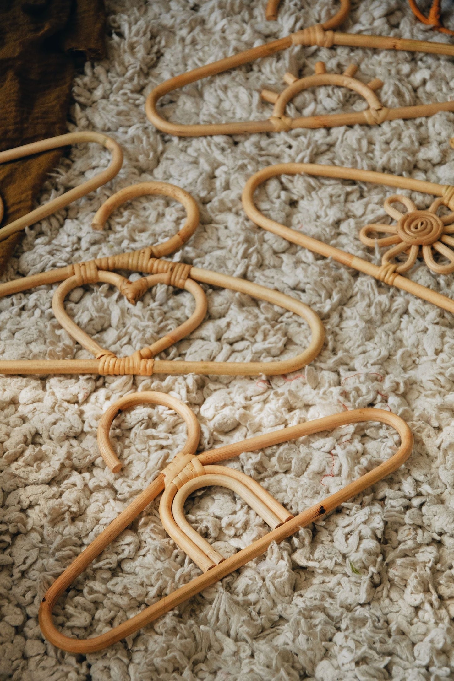 WHOLESALE AMAYA MINI RATTAN HANGER