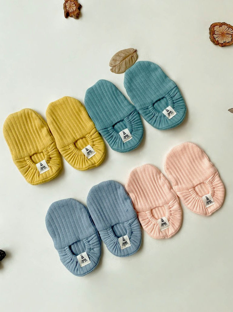 BABY BOOTIES NEW COLOUR